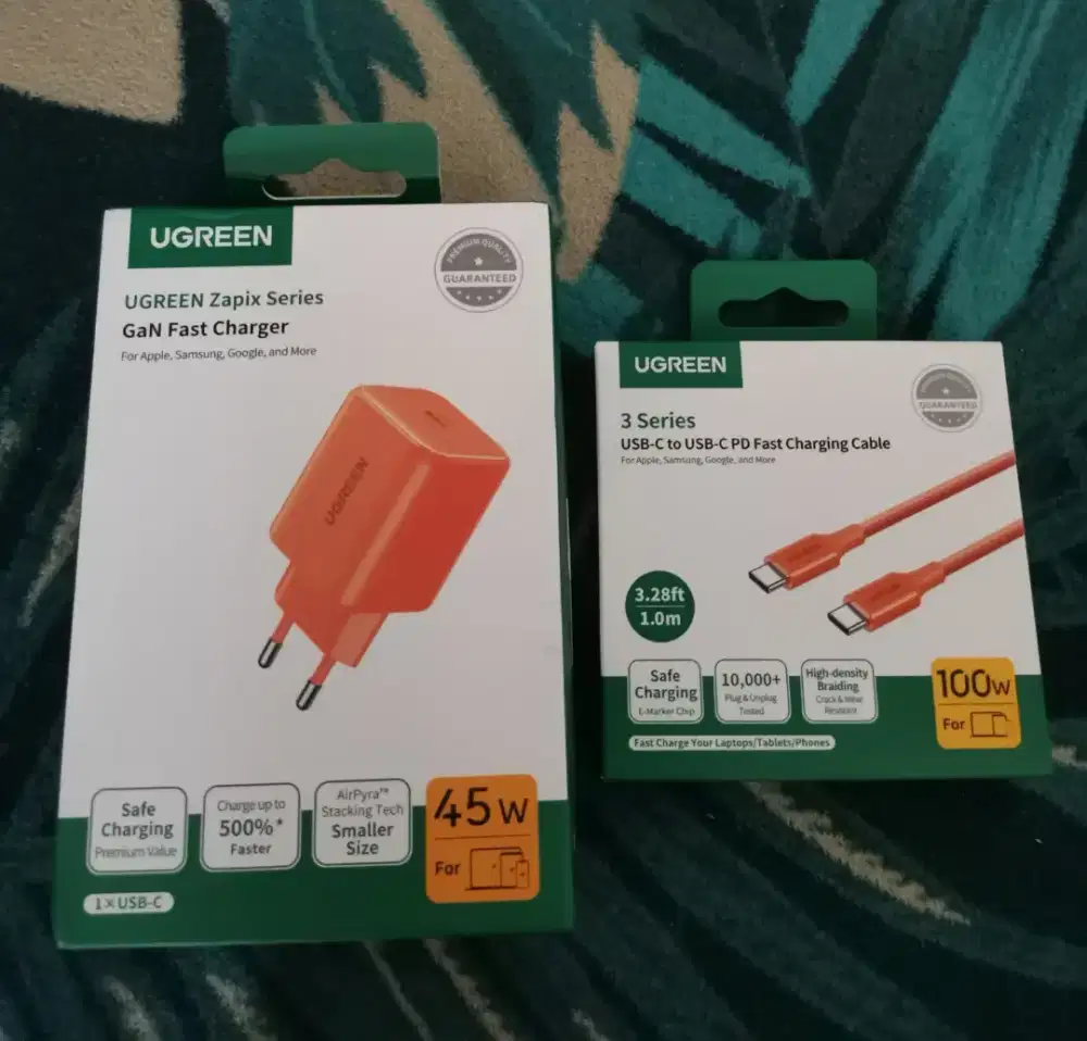Charger Ugreen 45 Watt + Kabel type c to c