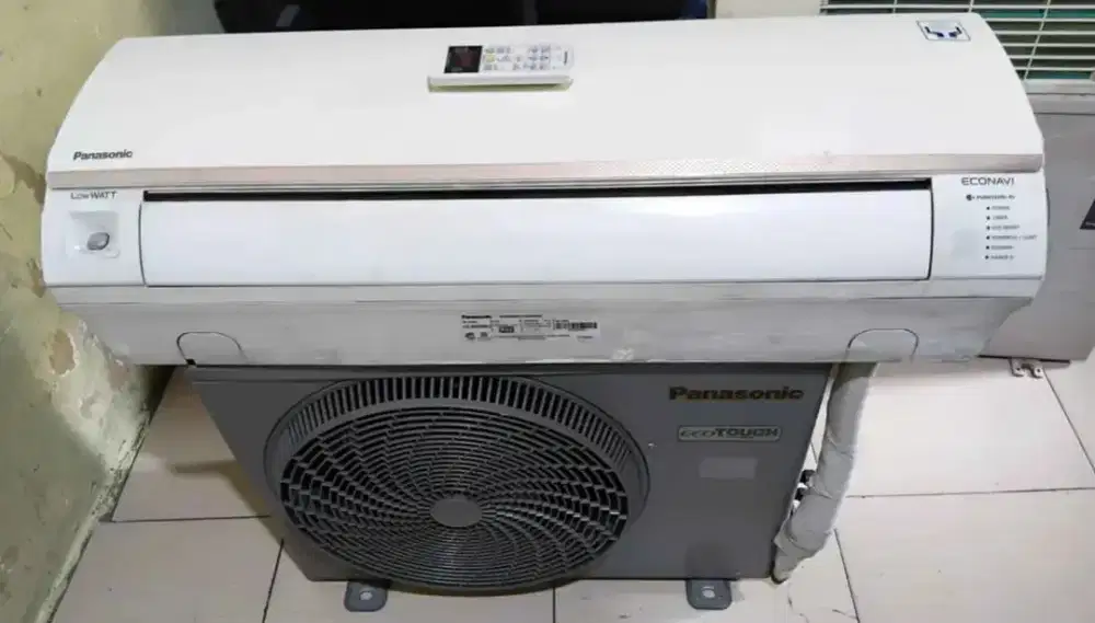 Jual ac panasonik1pk r 32 lowwat 700 watt kondisi 95% ori semua