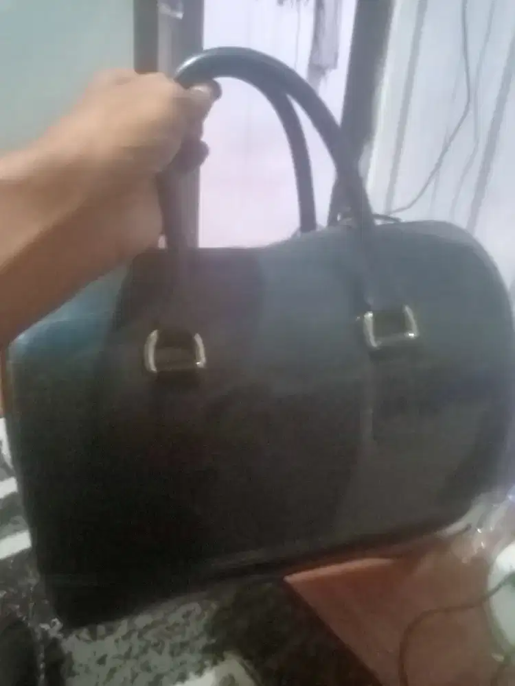PRELOVED TAS FURLA TABUNG JELLY