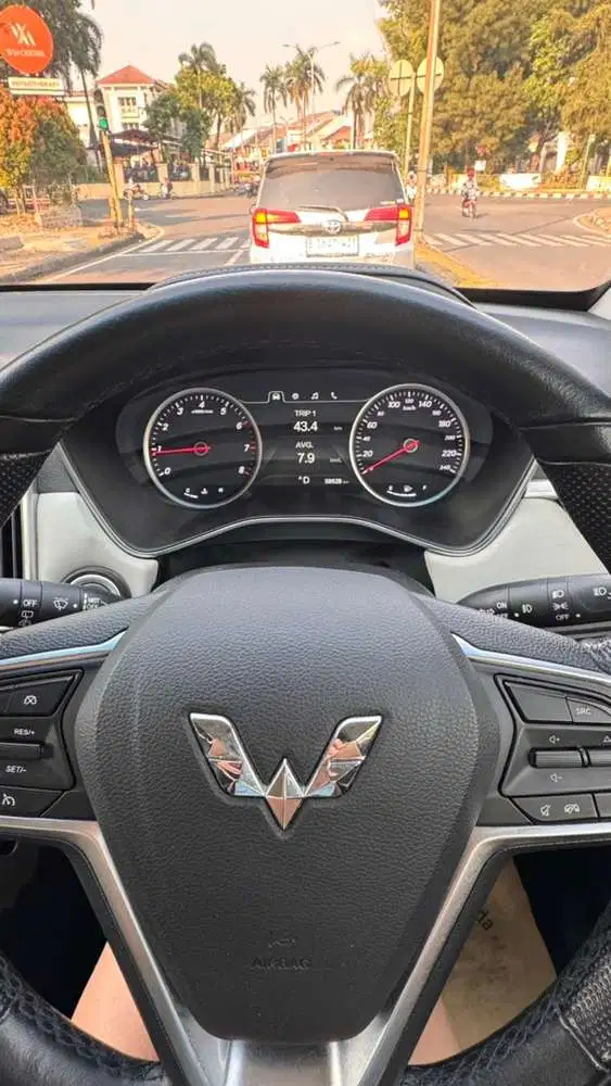 Wuling Almaz 2019 Bensin