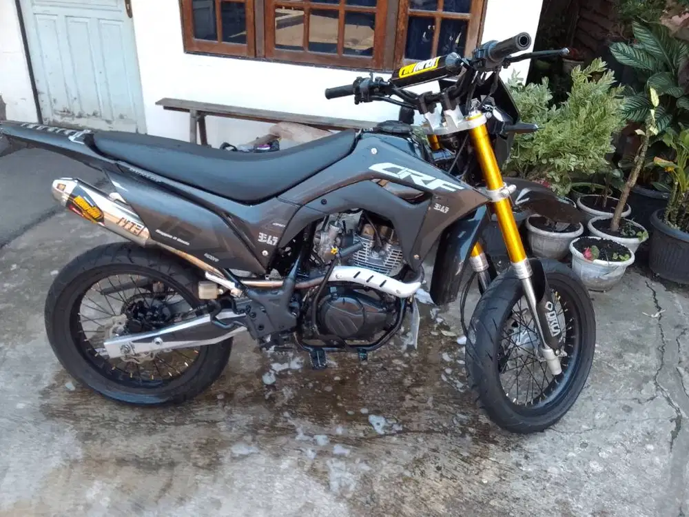 Super moto crf basic megapro mono carbu