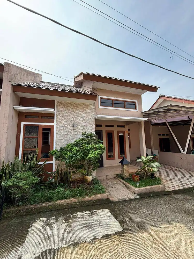 Rumah semi-furnished 48/92 dengan 2KT/1KM di Sawangan