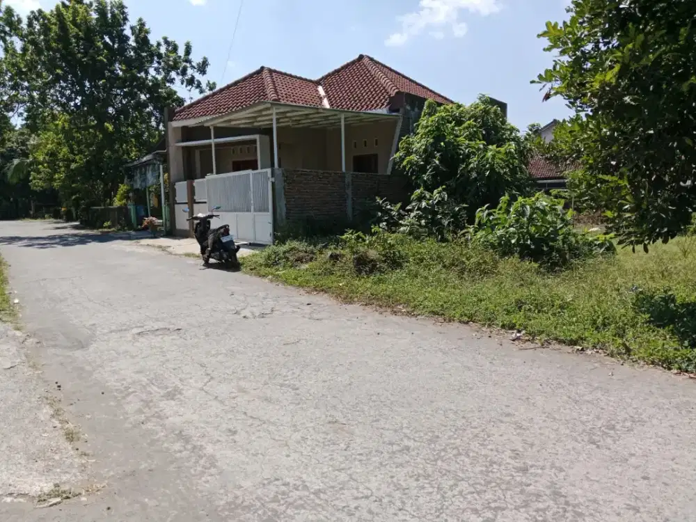 Dijual tanah SHM pekarangan dekat exit tol Purwomartani di tundan
