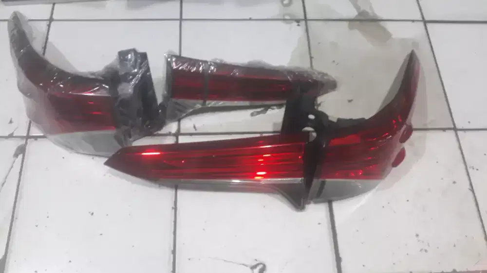 STOPLAMP FORTUNER VRZ 2016 -2019