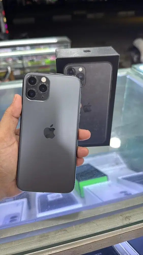 IPHONE 11 PRO INTER 64gb BH 94% BERGARANSI SEHAT WALAFIAT