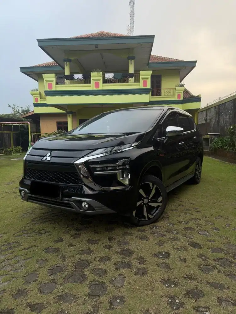 Mitsubishi Xpander New Ultimate 2022 - KM 20Rb-an, Ori & Siap Pakai