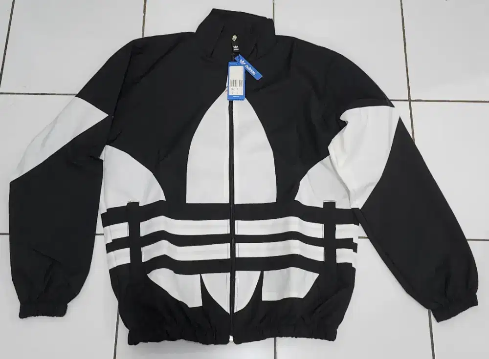 Jaket Adidas Logo Besar