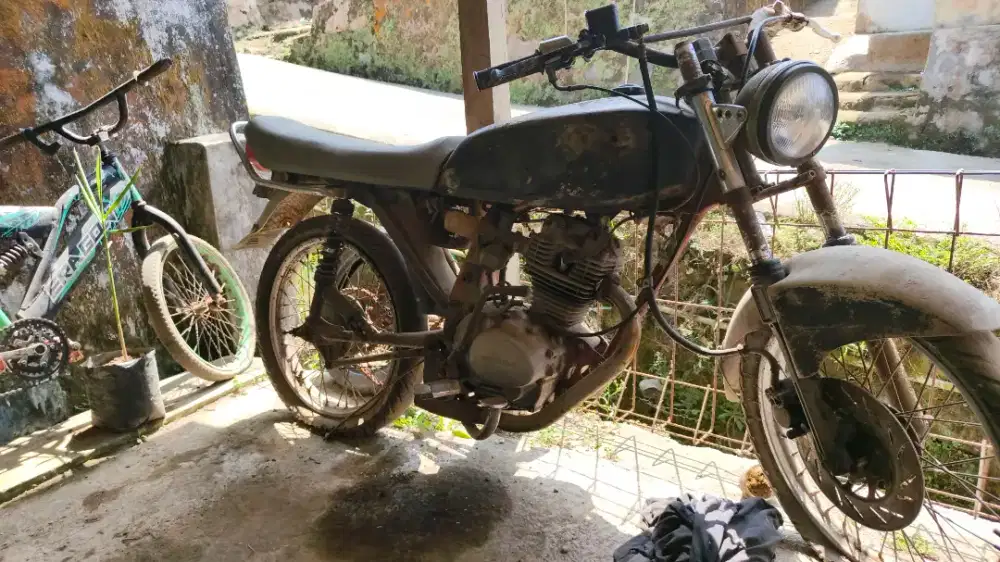 Dijual Cepat Motor Bahan!!!