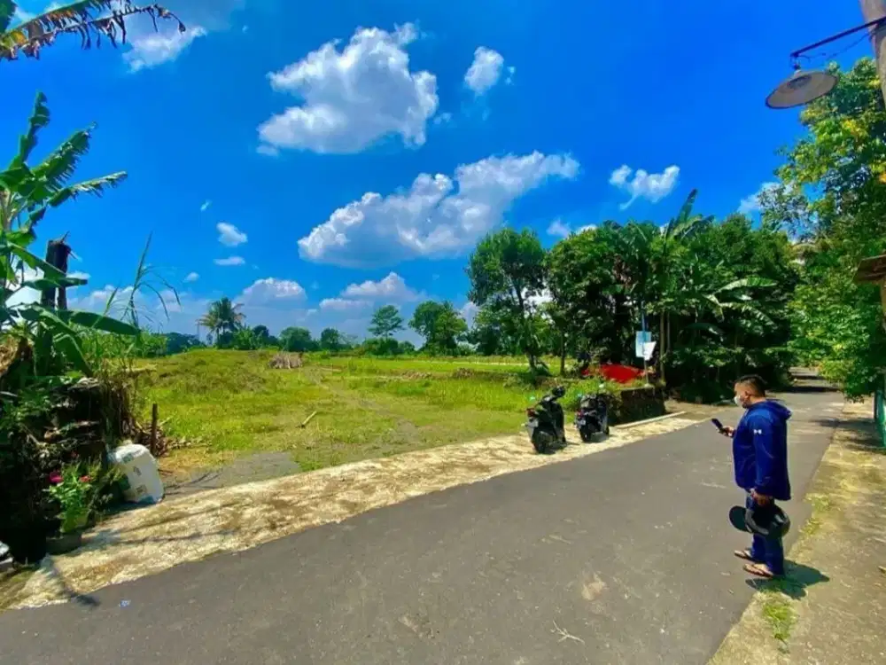 Tanah Bagus Posisi Hook 2 Muka Bentuk Ideal Muka 18 meter dekat SCH