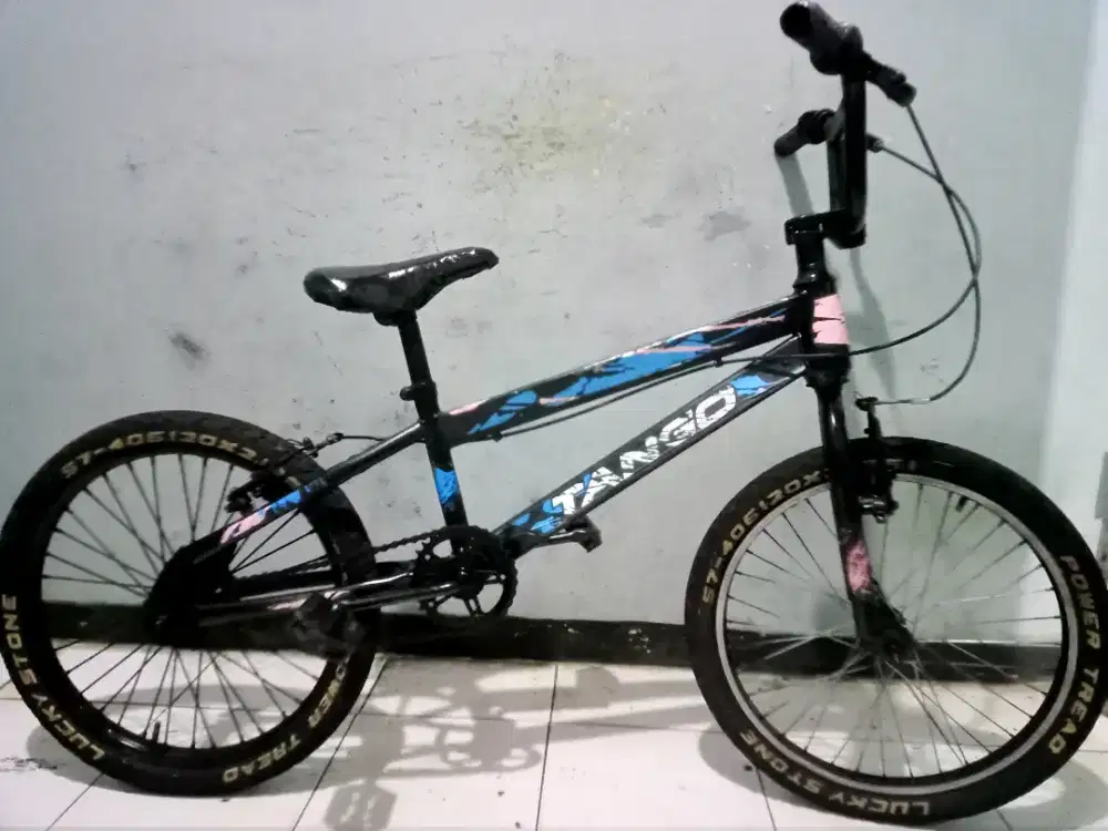 Dijual sepeda BMX merk TANGO ring 20 kondisi masih bagus Keker normal