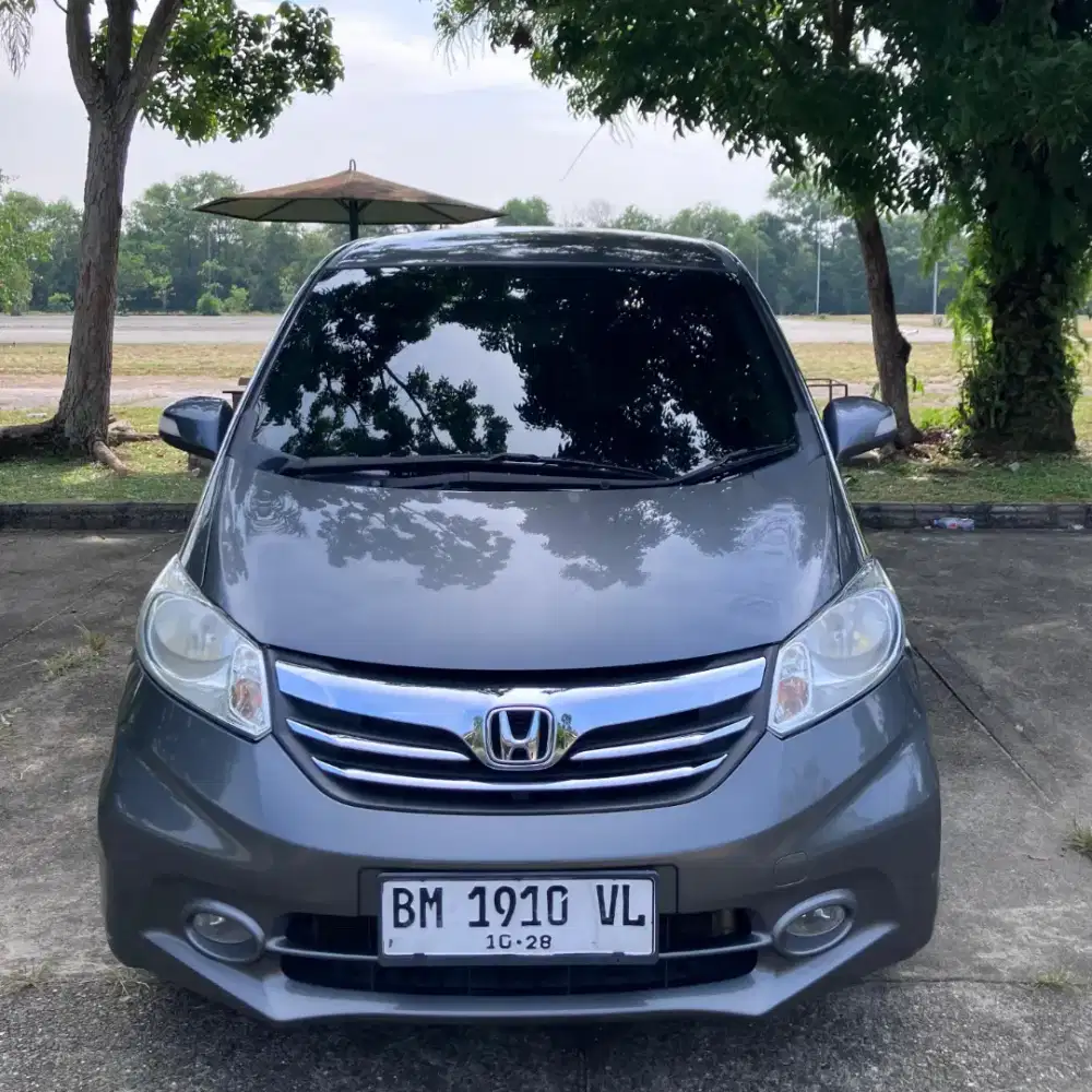 Honda Freed tahun 2013