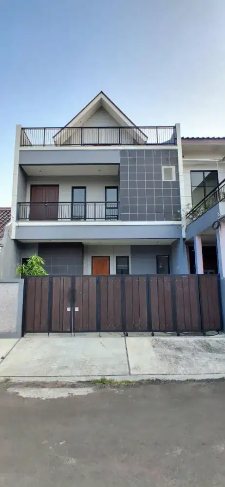 DIJUAL Rumah Villa Melati Mas BSD