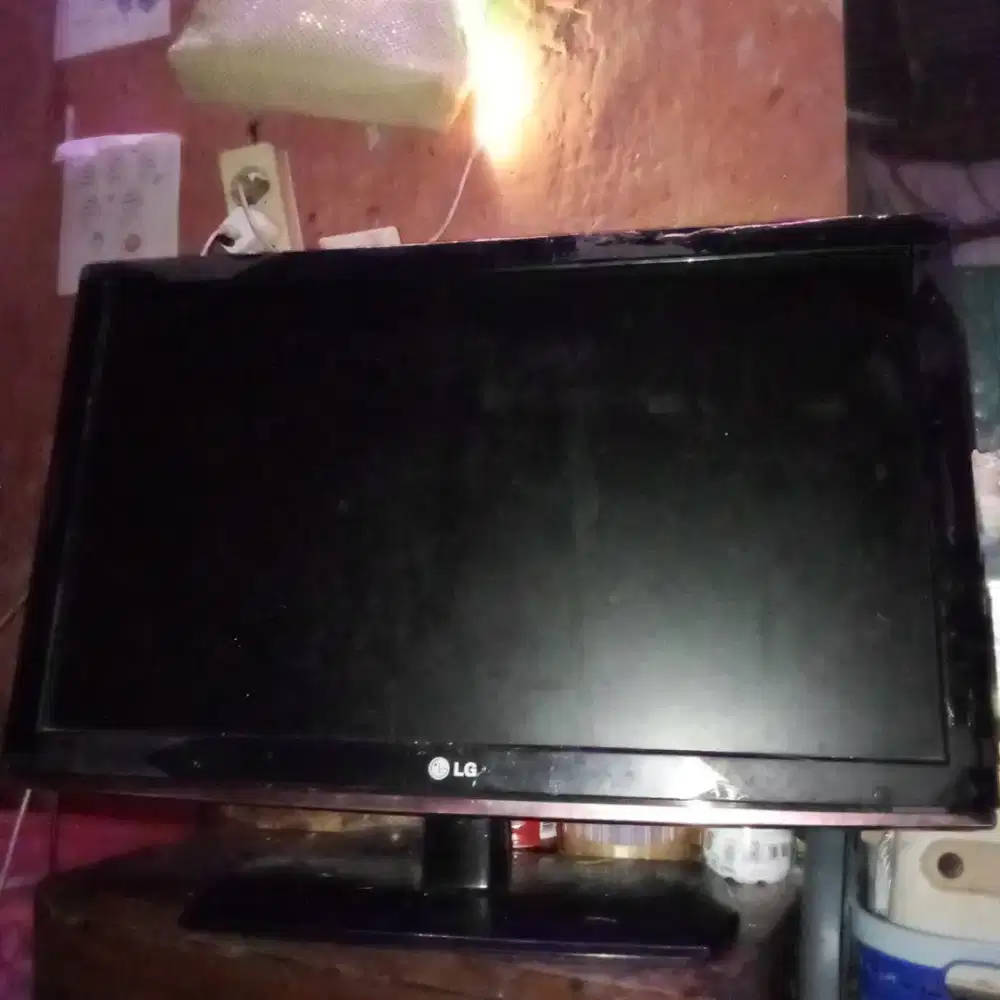 Tv LG jual cepat,karena gadai gak gak ditebus