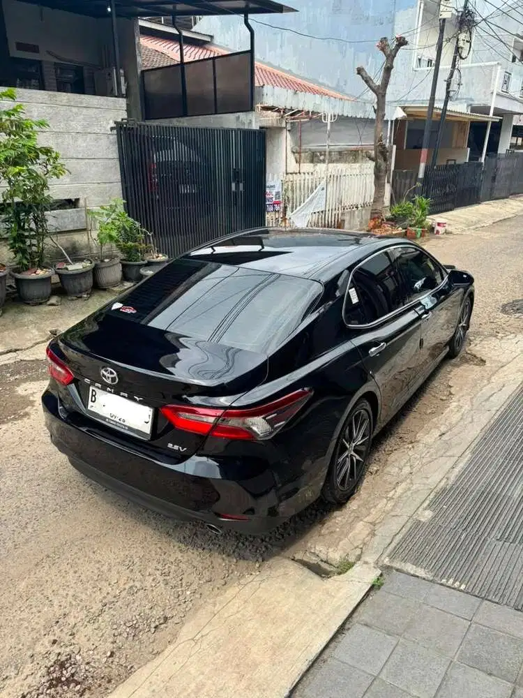 Toyota Camry 2023 Bensin