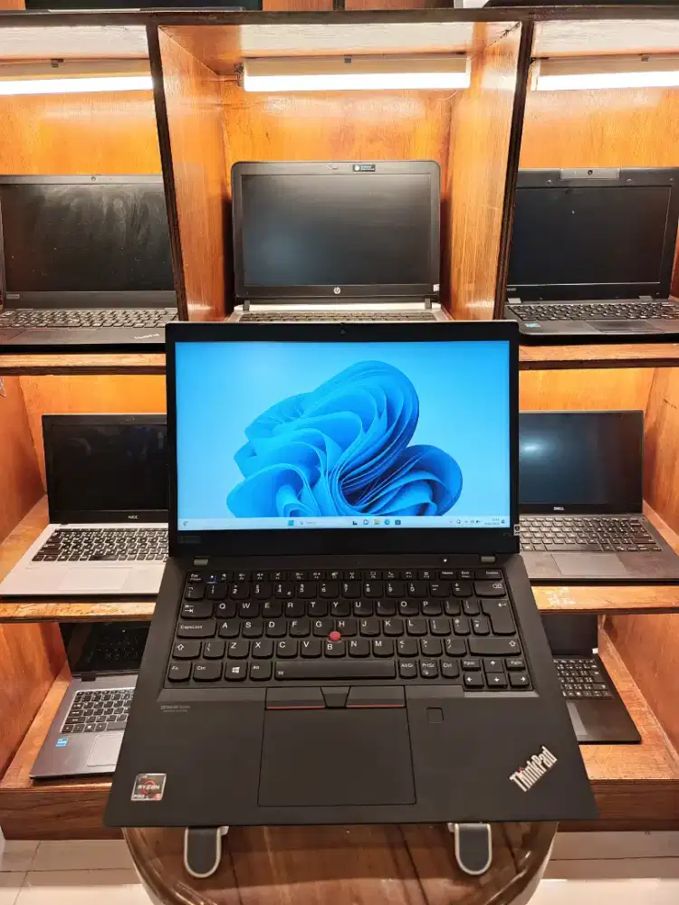 THINKPAD X13 RYZEN 5 PRO RAM 16GB SECOND SEPERTI BARU MULUS NO MINUS