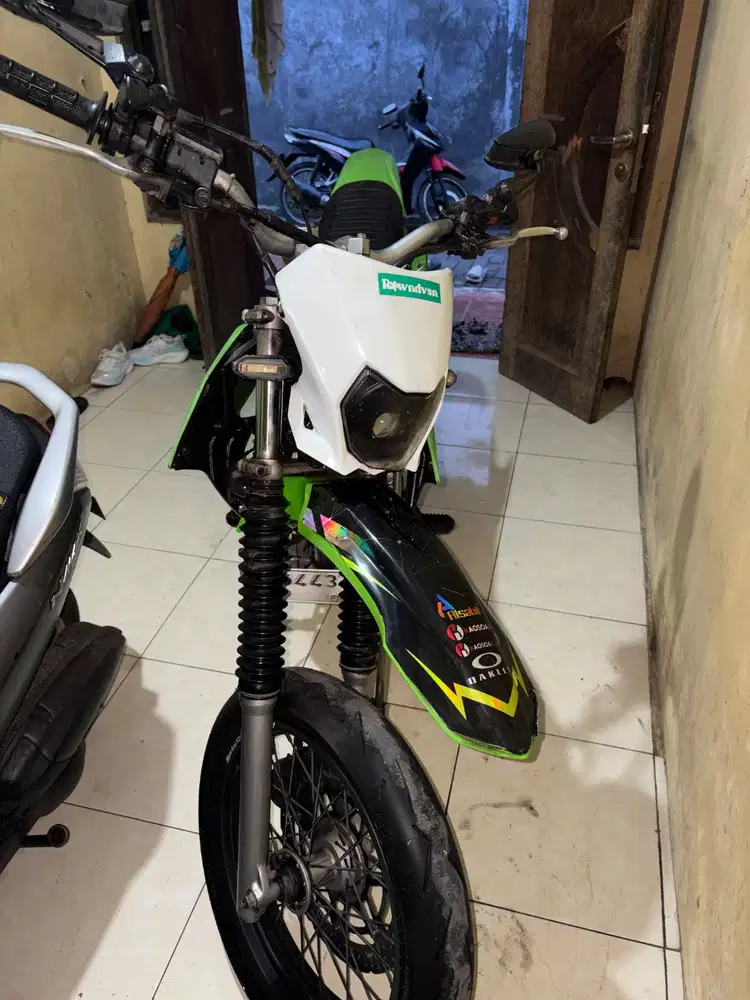 KAWASAKI KLX 150 s