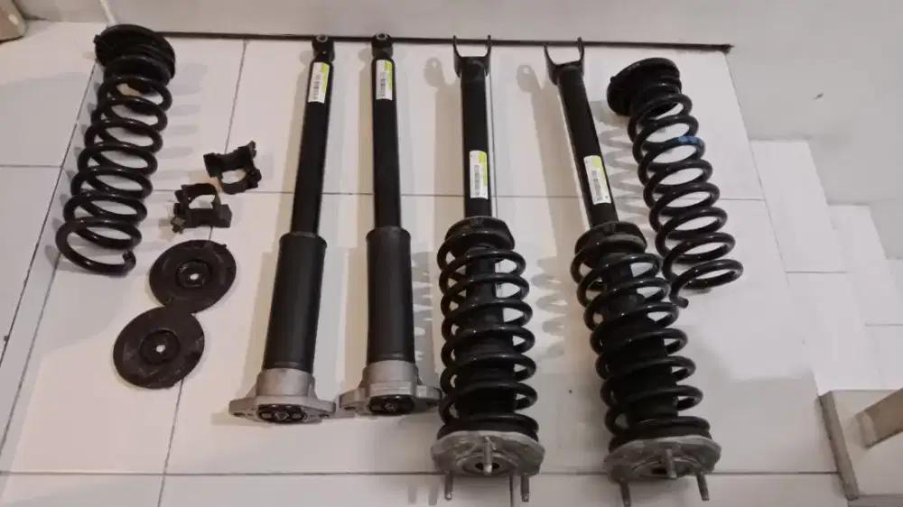 Shock breaker mobil mercy