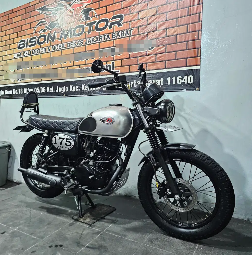 Istimewa! Kawasaki W175SE 2018 W 175Se W175 se w 175 se w175 cafe tr