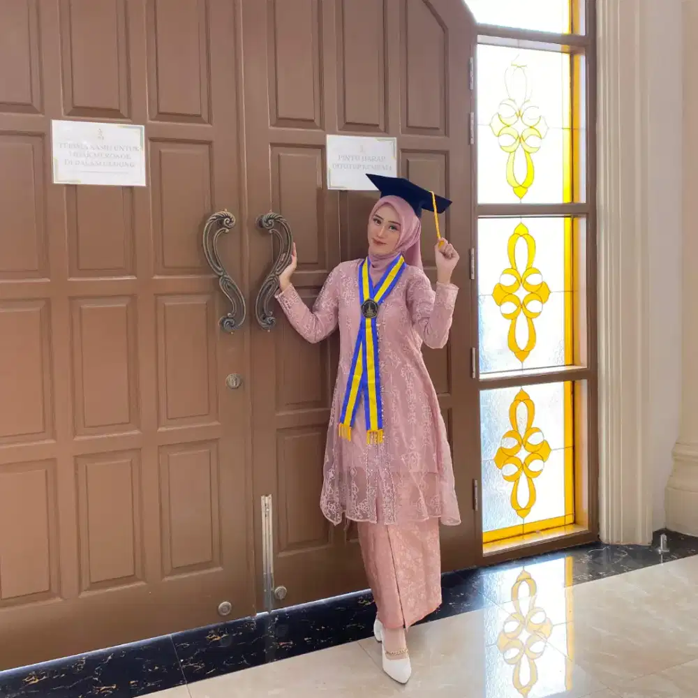 Kebaya Wisuda 2x Pemakaian