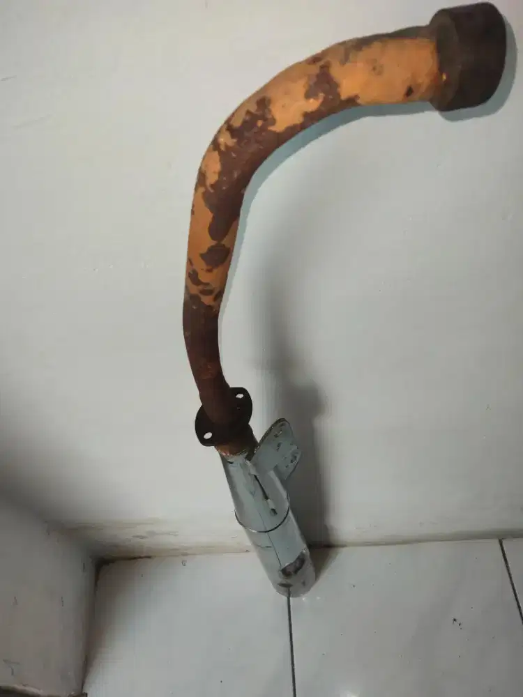 Veleg Megapro ring18+ban, knalpot Gren,lampu sen kijang, as kpl kijang