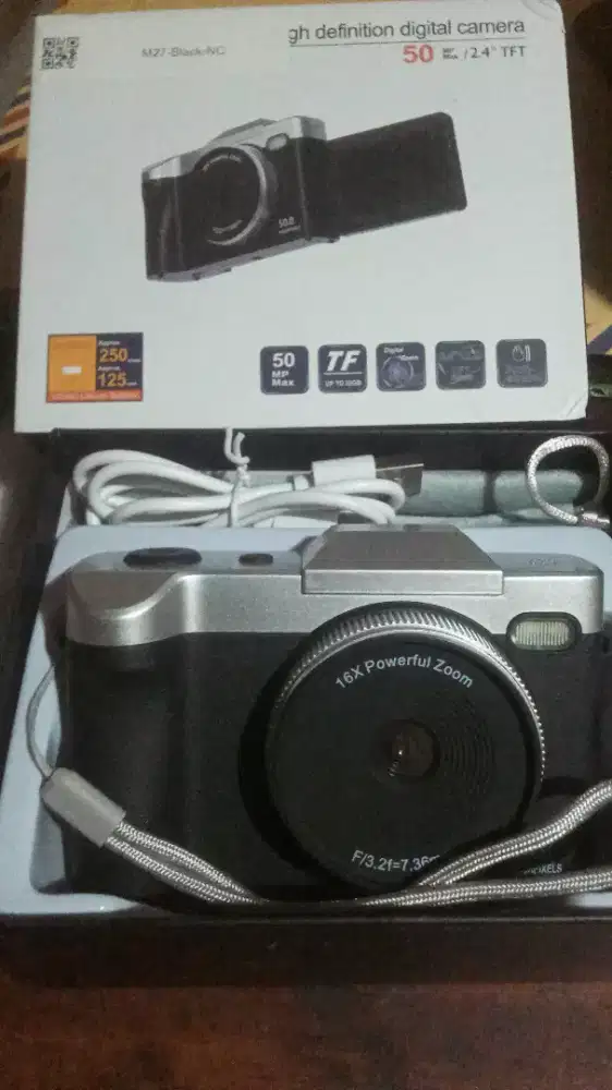 Kamera digital m27