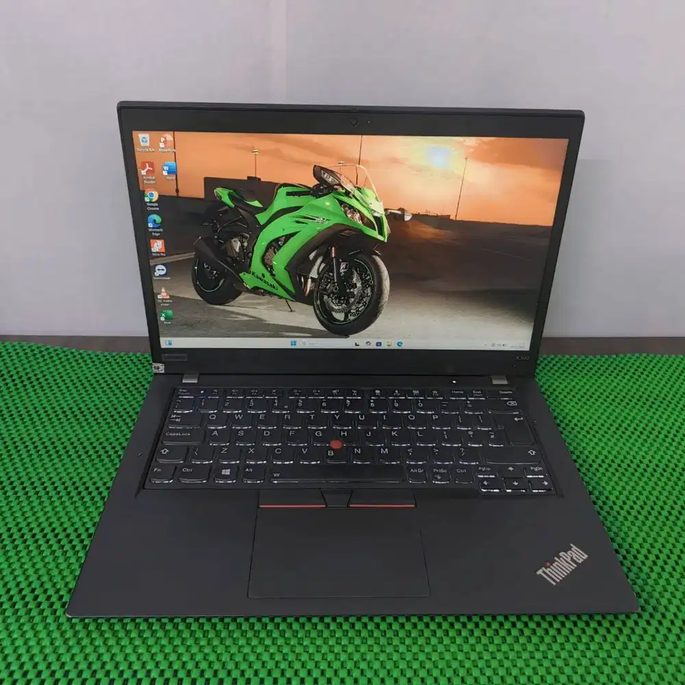 Lenovo Thinkpad x390 core i5 8350U gen 8th 8GB/256GB SSD backlite