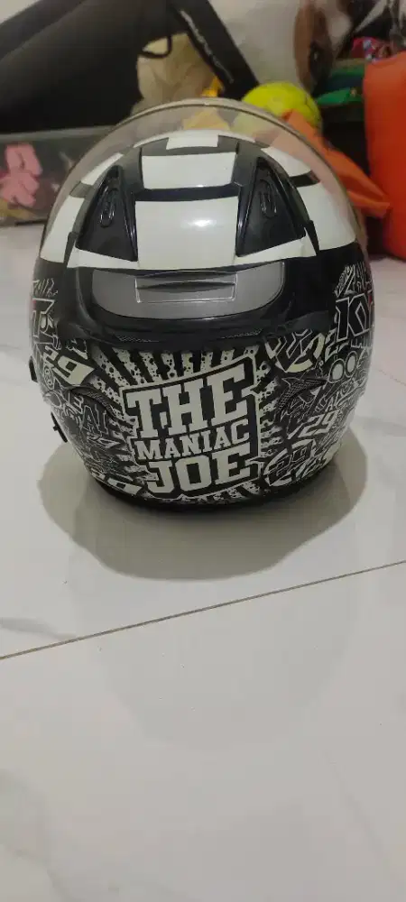 For sale. Helm KYT vendeta andrea iannone 29