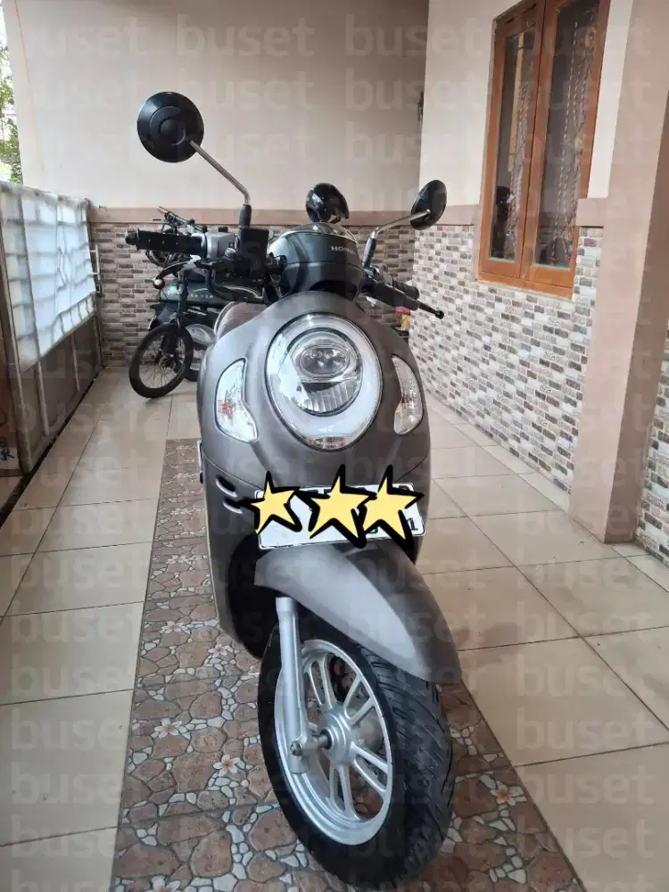 Motor Scoopy Istimewa dijual
