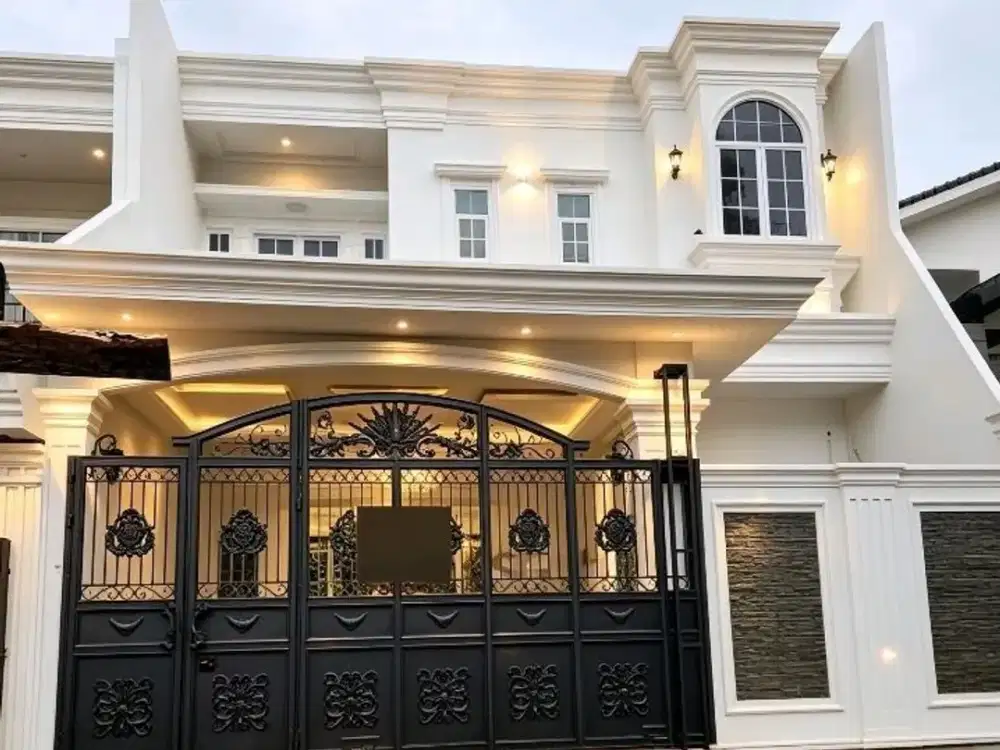 RUMAH MEWAH, DALAM LINGKUNGAN TENANG, KAVLING HANKAM JOGLO, JAKARTA BARAT