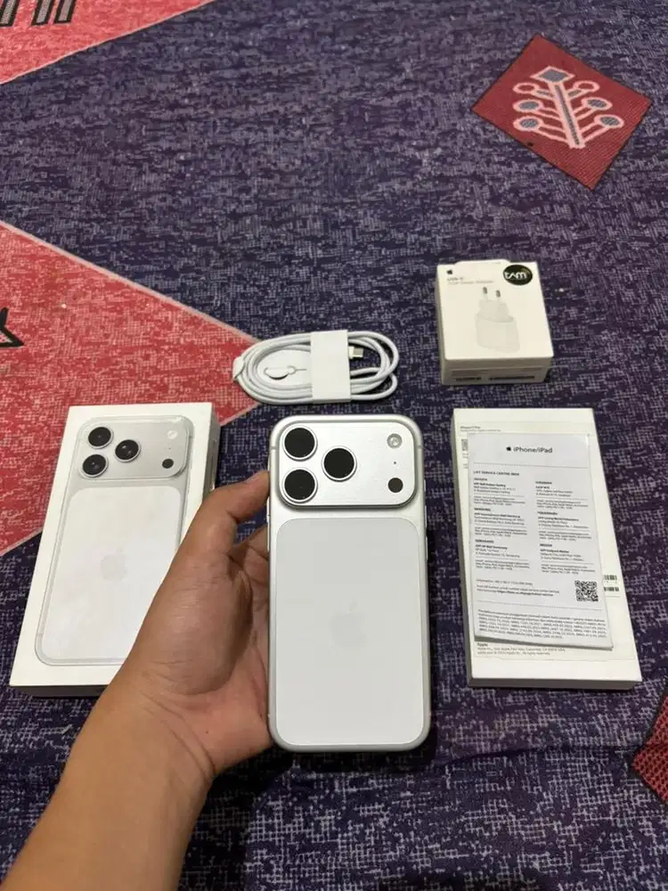 Iphone 17 pro 256gb silver ibox garansi on cc 0