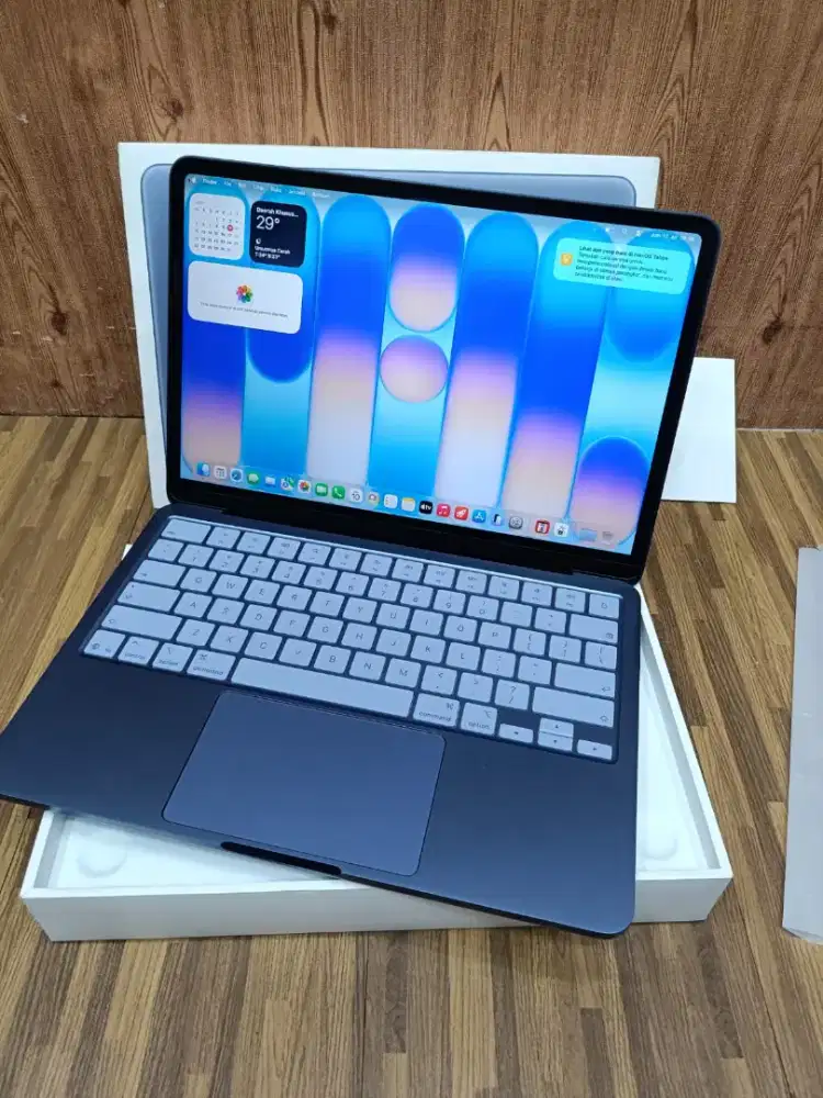 Macbook Neo 8/256 iBox Like New