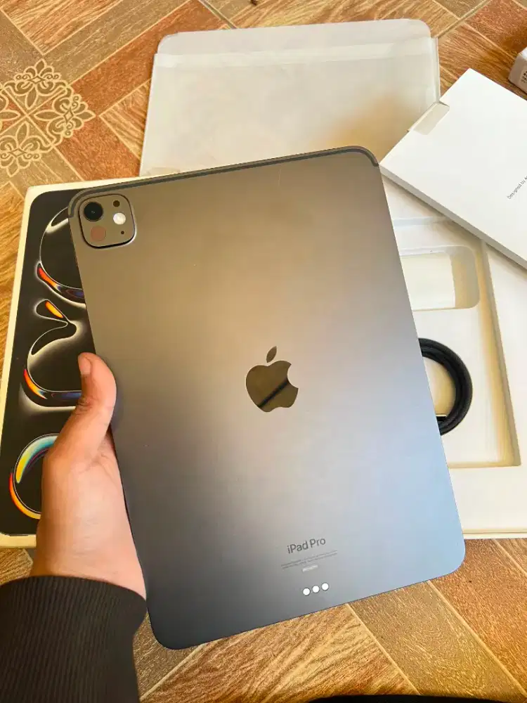 Ipad pro m4 11inch 256 ibox Wifi only