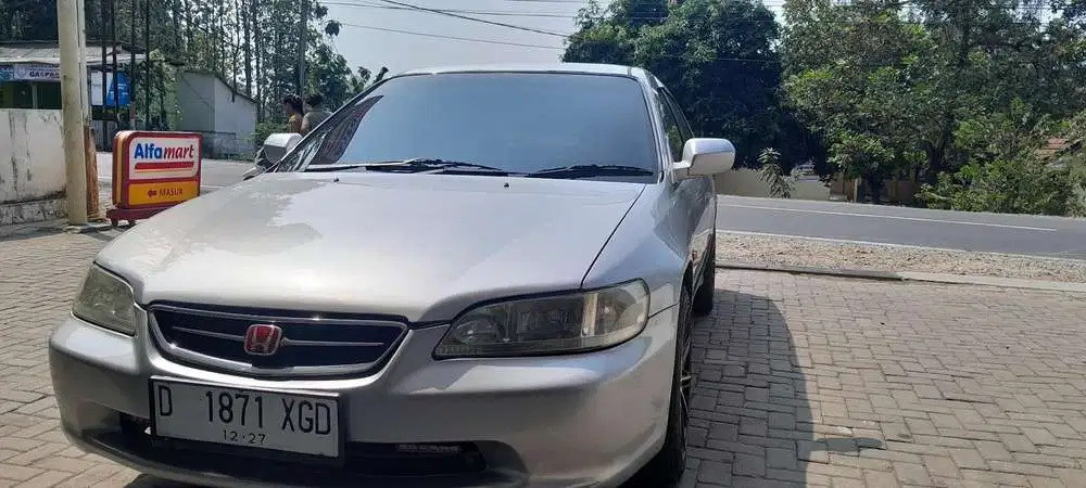 Honda Accord 1999 Bensin