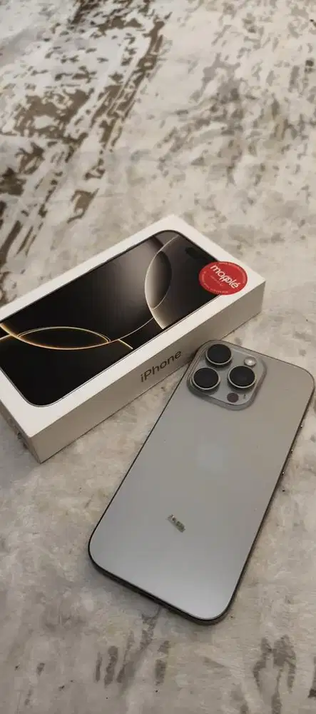 Iphone 16pro/128 like new
