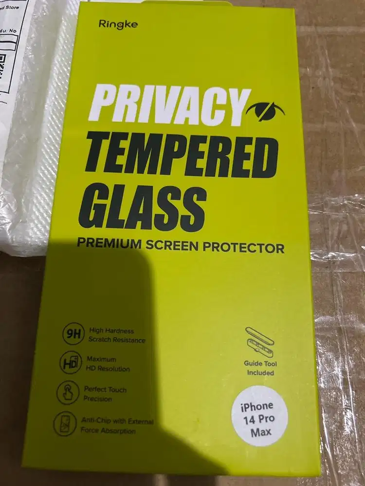 Privacy tempered glass iphone 14 pro max
