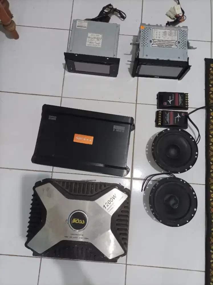 Audio mobil bekas