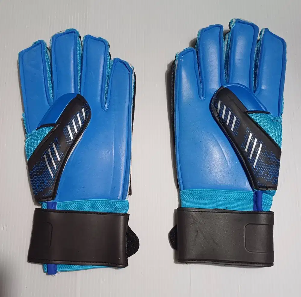 Sarung Tangan Keeper Bola Import AilSports Warna Biru - Hitam- Size 9