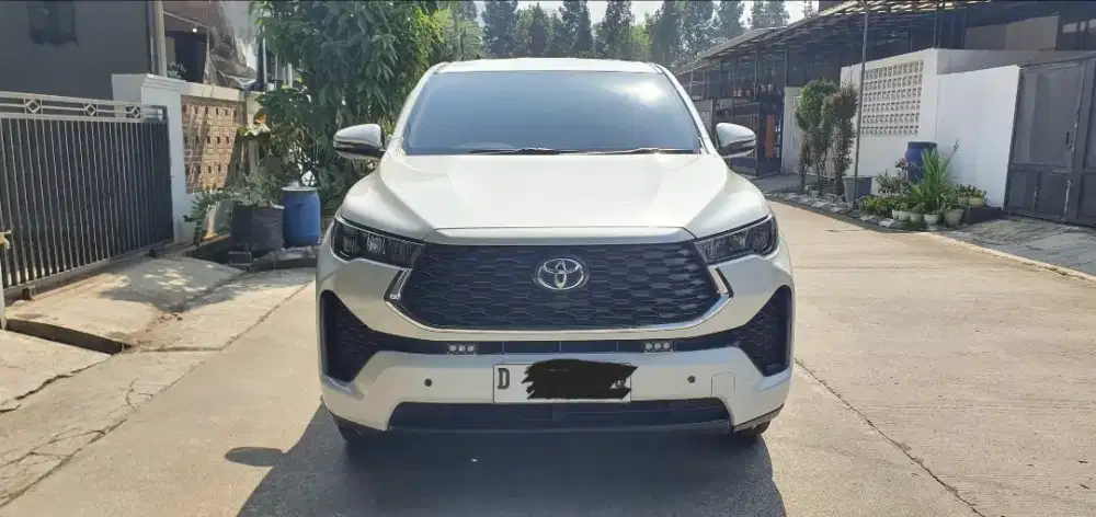 Inova Zenix hybrid G-AT 2023 lowKM istimiwirr