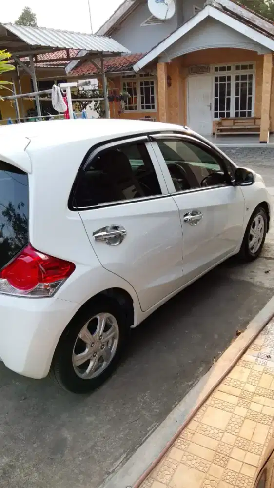 Honda Brio E M/T 2017