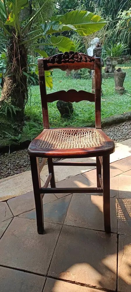 Kursi Pesta Jati