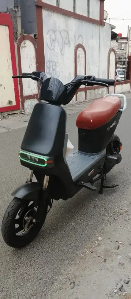 Uwinfly bekas rasa baru