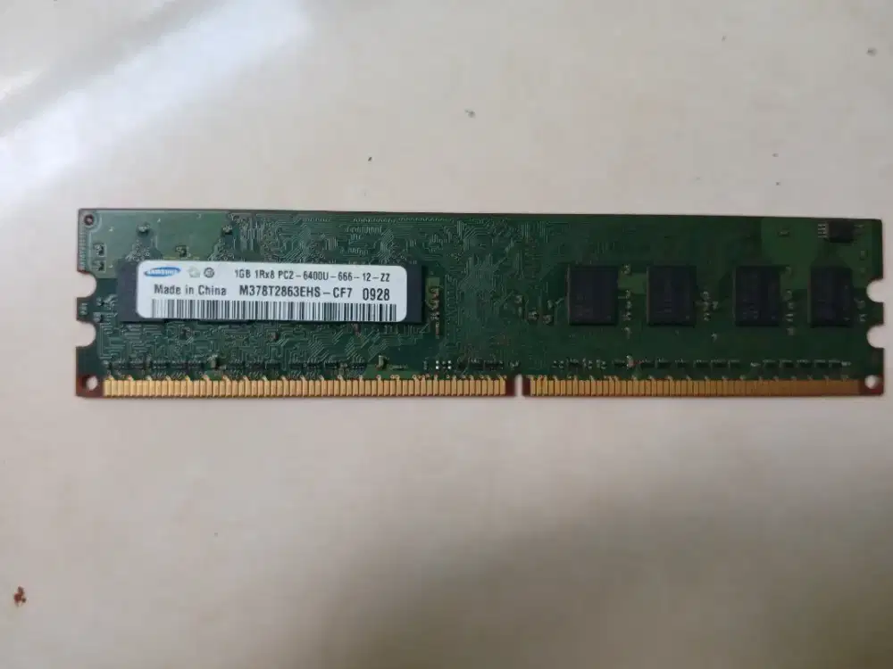 MEMORI RAM 1GB MERK SAMSUNG DDR2 SDRAM