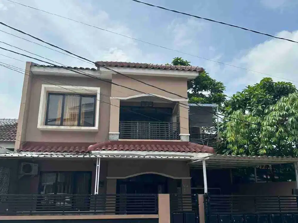 Di sewakan rumah 2lantai  di bcc bogor