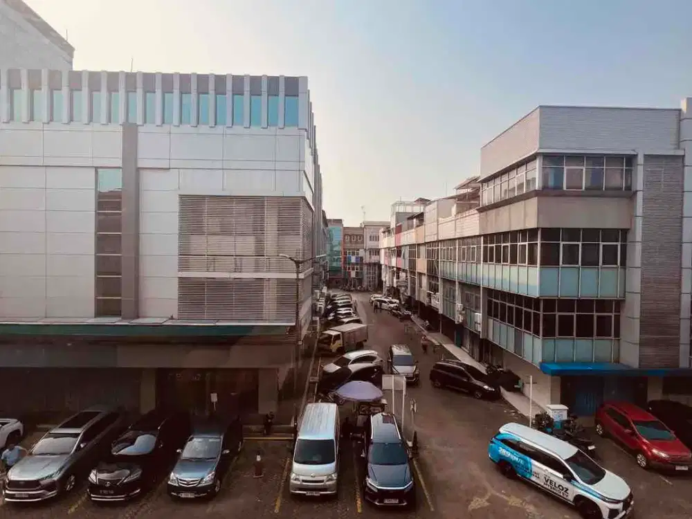 Ruko Intercon Plaza Boulevard 3 lt Full Renov Ready Huni Murah