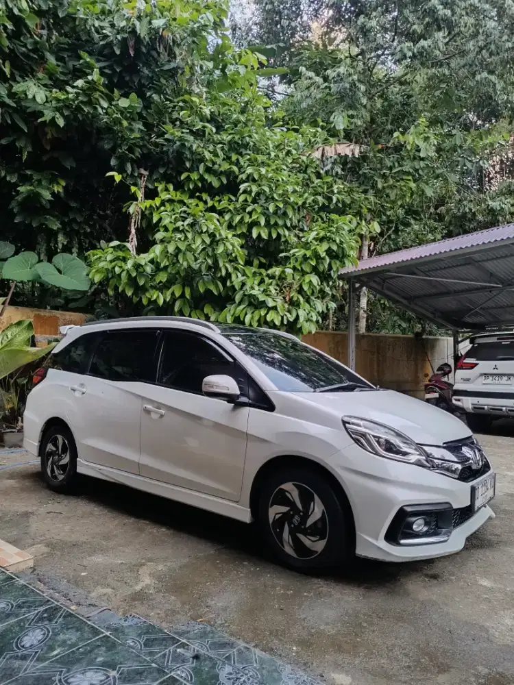 Honda Mobilio RS Cvt 2014 Pemakaian Rumah - Kantor