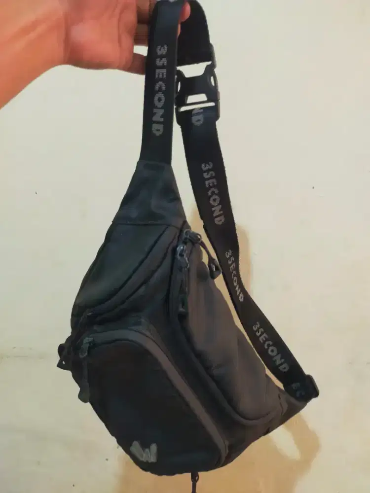 Slingbag 3Second ori masih bagus lok jatiasih kota bekasi