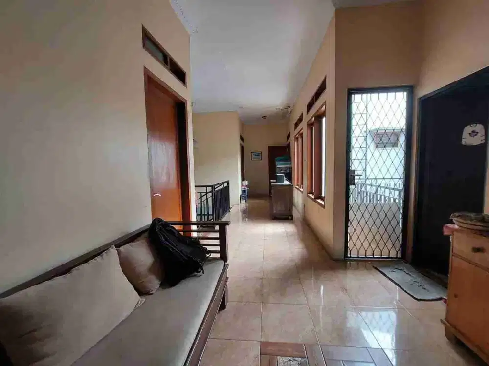 Dijual Rumah 2 Lantai di Taman Century Pekayon Bekasi Selatan