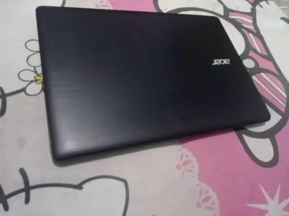 Jual laptop Acer Aspire One 14 Z1402 Intel Generasi Ke 5  like' New