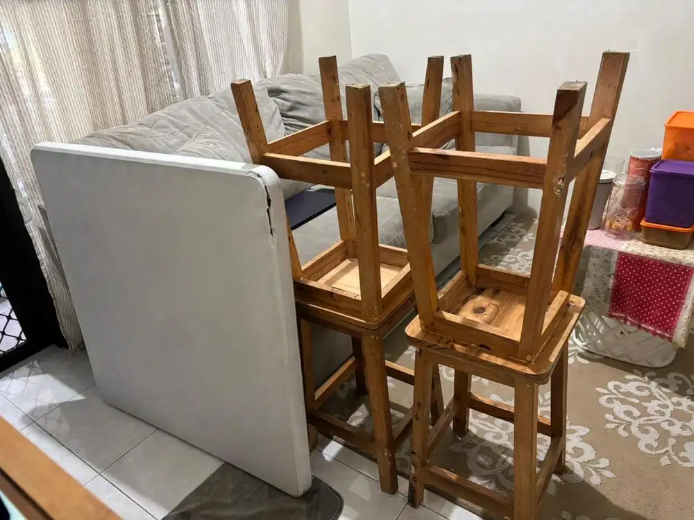 Meja & kursi dijual