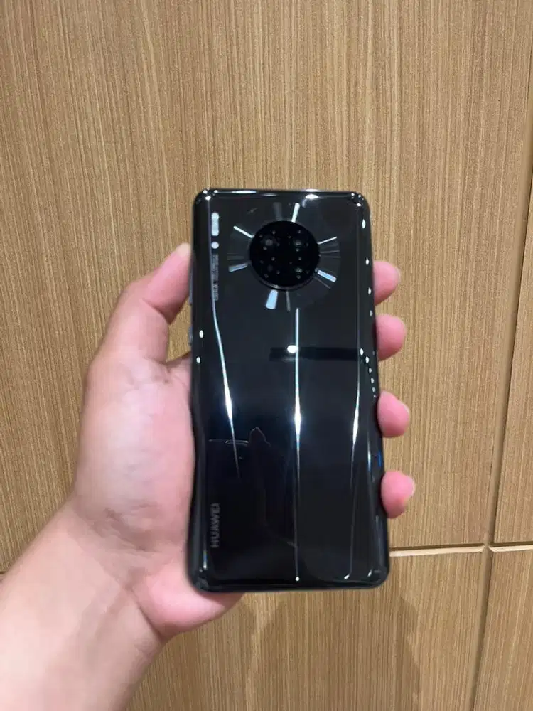 Huawei Mate 30 TT/BT